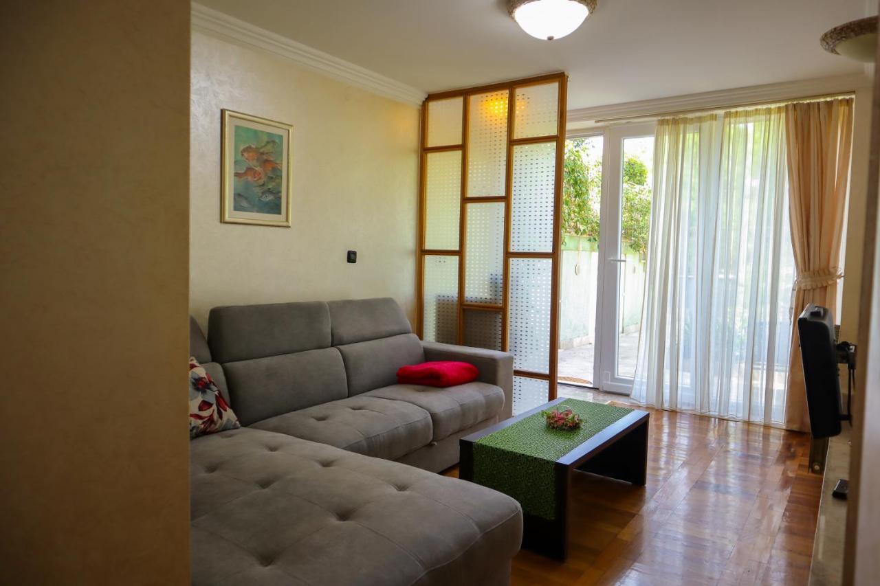 Apartments Okuka Split Exterior foto